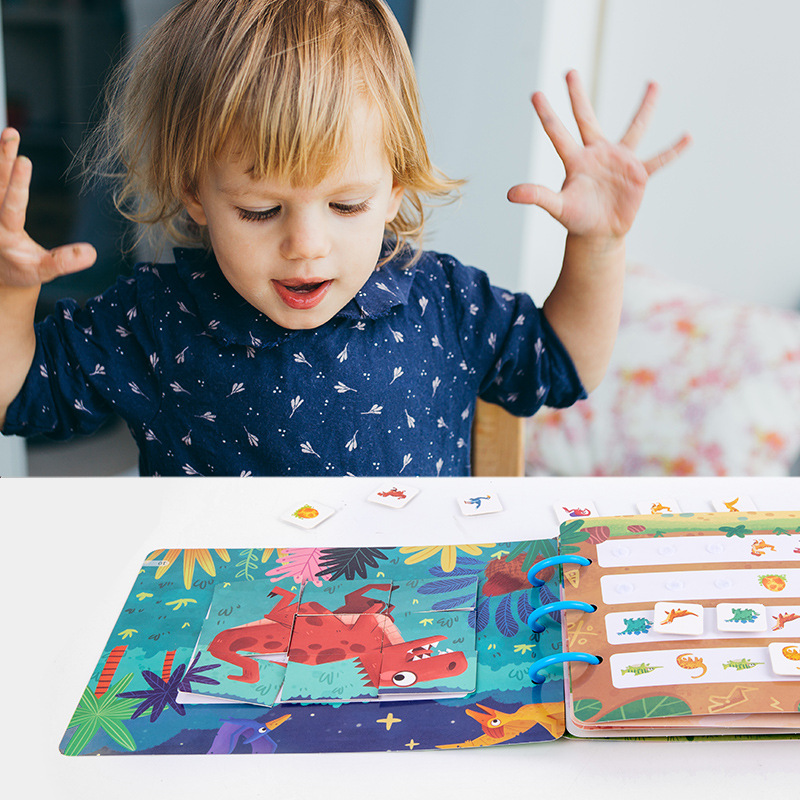 Montessori My First Busy Book  - Kids First Education reseña y precio